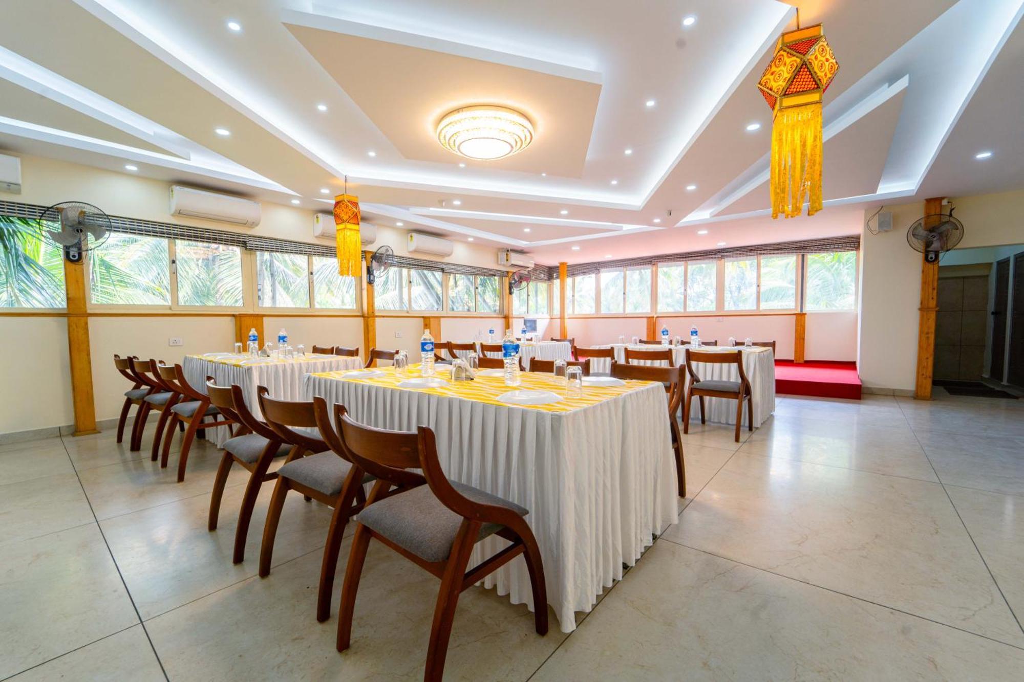 Treebo Sree Varshavilas Regency, 2 Mins From Guruvayoor Temple Guruvāyūr Exterior foto